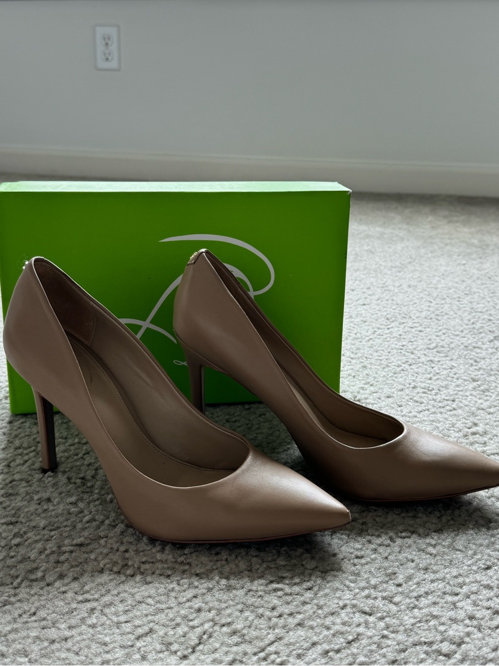 Sam Edelman Beige Leather Pumps